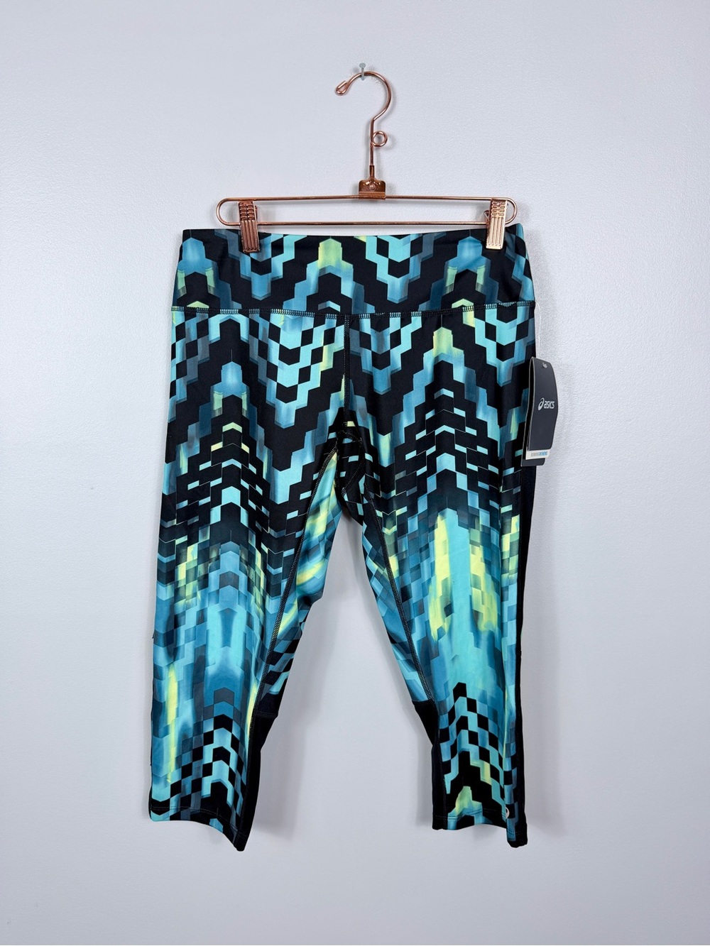 NWT ASICS blue multi color athletic stretch quick dry crop leggings size medium